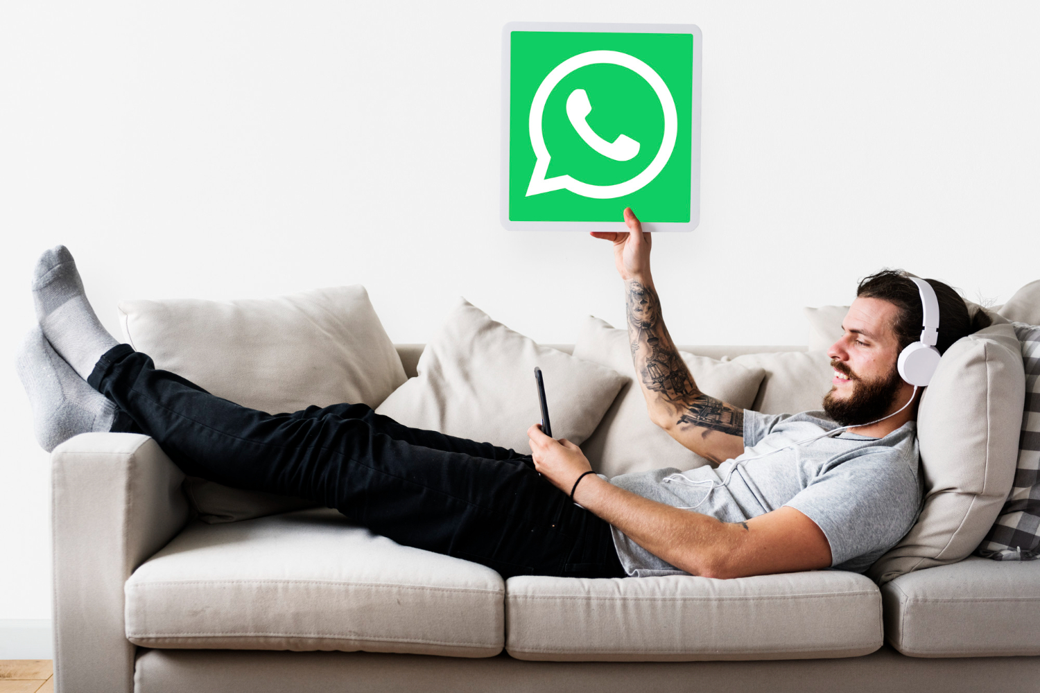 A Maçonaria Regular realiza convites por WhatsApp?